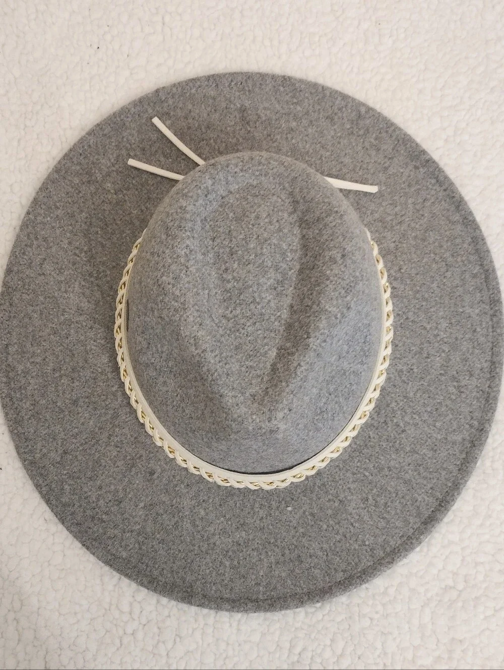 Women's Hat with White Braided Band